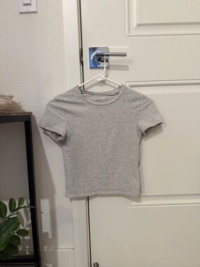 Abercrombie Essential Baby Tee Light Grey